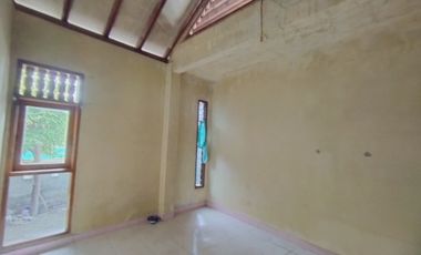 Rumah Murah Luas Tengah Kota Solo Dekat Ke Syeikh Zayed