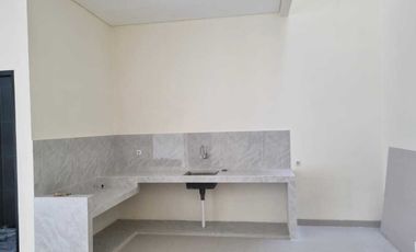 Rumah baru minimalis 2,5 lantai ddi Sunrise Garden
