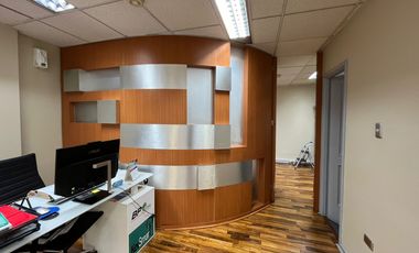 OFICINA PLANTA LIBRE, CON 1 PRIVADO Y 2 BAÑOS EN VALPARAÍSO