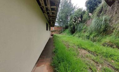 Terreno de venta en primero de Mayo, redondel escuela pasos – código:21647