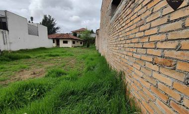 Terreno de venta en primero de Mayo, redondel escuela pasos – código:21647