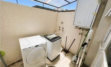 ARRIENDO CASA DE 4 DORMITORIOS BOSQUE REAL 5