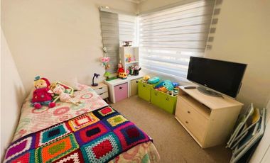 ARRIENDO CASA DE 4 DORMITORIOS BOSQUE REAL 5