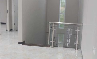 JUAL RUMAH BARU DUA LANTI DI DKT JLN KAPTEN TENDEAN YOGYA