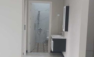 JUAL RUMAH BARU DUA LANTI DI DKT JLN KAPTEN TENDEAN YOGYA