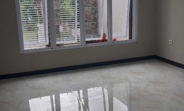 JUAL RUMAH BARU DUA LANTI DI DKT JLN KAPTEN TENDEAN YOGYA