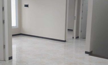JUAL RUMAH BARU DUA LANTI DI DKT JLN KAPTEN TENDEAN YOGYA