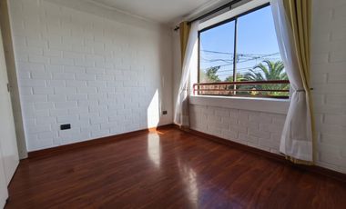 Casa Impecable! Ampliada y regularizada!