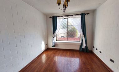 Casa Impecable! Ampliada y regularizada!