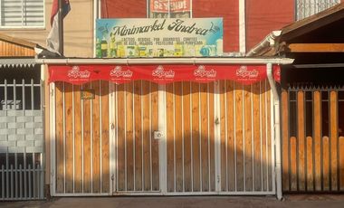 Vivienda con Local Comercial