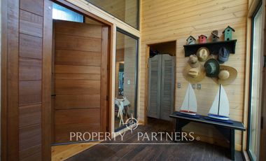 OPORTUNIDAD!! Propiedad ubicada borde lago, con orientación en todos los sentidos.