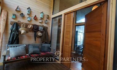 OPORTUNIDAD!! Propiedad ubicada borde lago, con orientación en todos los sentidos.