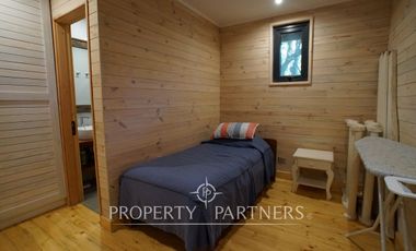 OPORTUNIDAD!! Propiedad ubicada borde lago, con orientación en todos los sentidos.