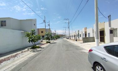 Se alquila casa en Villa Geranio 3  VicY