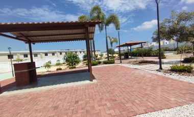 Se alquila casa en Villa Geranio 3  VicY