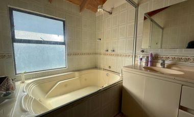 Se arrienda Casa Campestre en Conjunto Finca La Arboleda, Cota