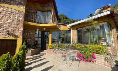 Se arrienda Casa Campestre en Conjunto Finca La Arboleda, Cota