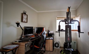 Arriendo de casa de dos pisos, en condominio exclusivo de 8 casas - La Cruz, Quillota.