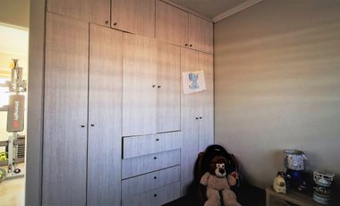Arriendo de casa de dos pisos, en condominio exclusivo de 8 casas - La Cruz, Quillota.