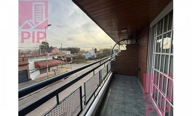 Departamento en Alquiler El Palomar / Moron (B110 1200)