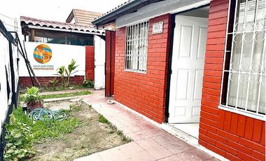 CASA CON 2D+2B, VILLA PARQUE UNIVERSITARIO, MACUL