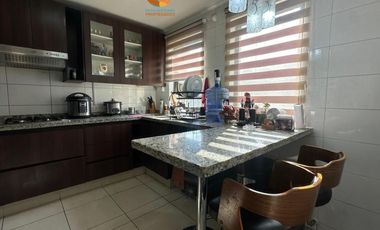 CASA DE 2 PISOS,3D+3B,192M2 TOTAL EN PEÑALOLÉN