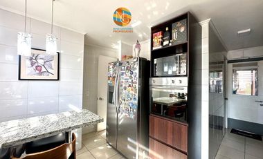 CASA DE 2 PISOS,3D+3B,192M2 TOTAL EN PEÑALOLÉN