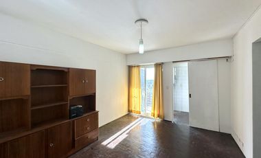 Departamento en Venta de 2 ambientes. Balcón al frente. Grandes vistas. Centro Zárate