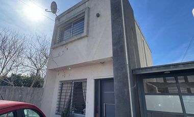 Dúplex en 3 ambientes en venta y alquiler en Ituzaingo