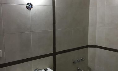 Venta de Casa 2 Ambientes sobre lote de 10x36.80M² en San Justo Excelente Estado