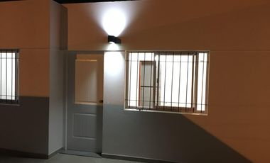 Venta de Casa 2 Ambientes sobre lote de 10x36.80M² en San Justo Excelente Estado