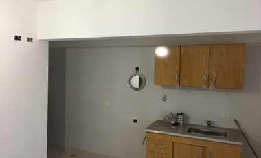 Venta de Casa 2 Ambientes sobre lote de 10x36.80M² en San Justo Excelente Estado