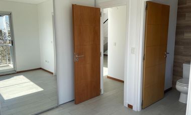 VENTA DÚPLEX 4 AMBIENTES EN OLIVOS