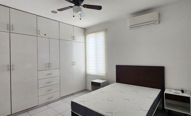 Renta bonita casa amueblada paneles solares y piscina