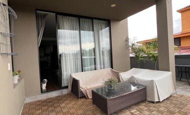 CASA EN RENTA EN LOMAS DE VALLE ESCONDIDO
