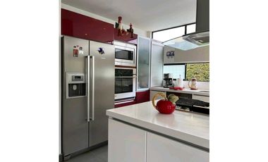 Excelente casa en cota variante dos niveles en club House