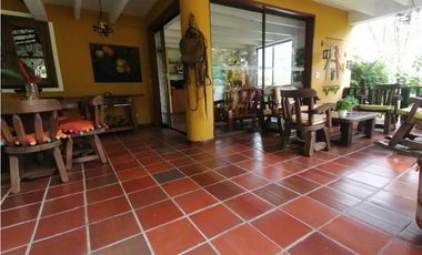 Hermosa casa campestre en la Vega
