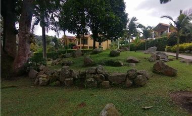 Hermosa casa campestre en la Vega