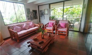 Hermosa casa campestre en la Vega