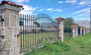 VENTA EXCELENTE LOTE EN CONDOMINIO CAMPESTRE LAS PIRAMIDES CHINAUTA