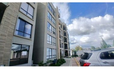 VENDO APARTAMENTO TERCER PISO EN CAJIC EN CONJUNTO.