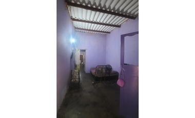 casa para remodelar cerca a 230 metros del  mar de taganga