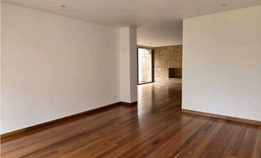 SE VENDE APARTAMENTO EN LA CABRERA 293m2