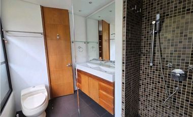 SE VENDE APARTAMENTO EN LA CABRERA 293m2