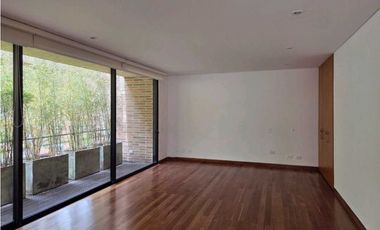 SE VENDE APARTAMENTO EN LA CABRERA 293m2