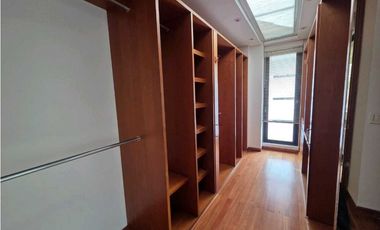 SE VENDE APARTAMENTO EN LA CABRERA 293m2