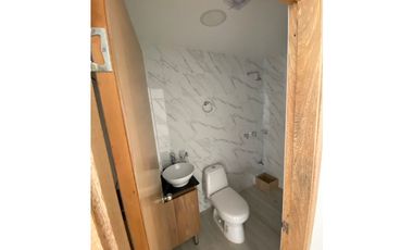 HERMOSO LOCAL EN SIMON BOLIVAR ITAGUI