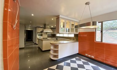 DUPLEX EN ARRIENDO EN LOS ROSALES - BOGOTA