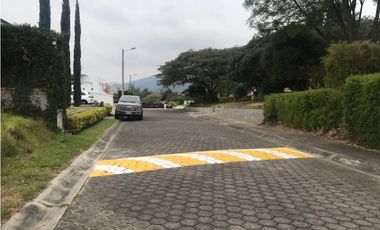 Venta Terreno de LUMBISI de 1.543.23 m² en Cumbayá Colegio Alemán.