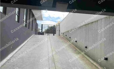 Vendo departamento de Lujo en el sector Bicentenario por estrenar.